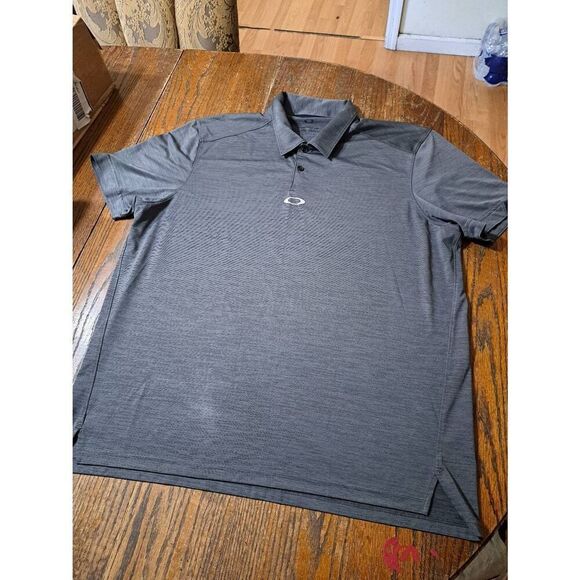 XXL Oakley Grey Short Sleeve Golf Polo Athleisure Shirt Pullover Top - Picture 1 of 5